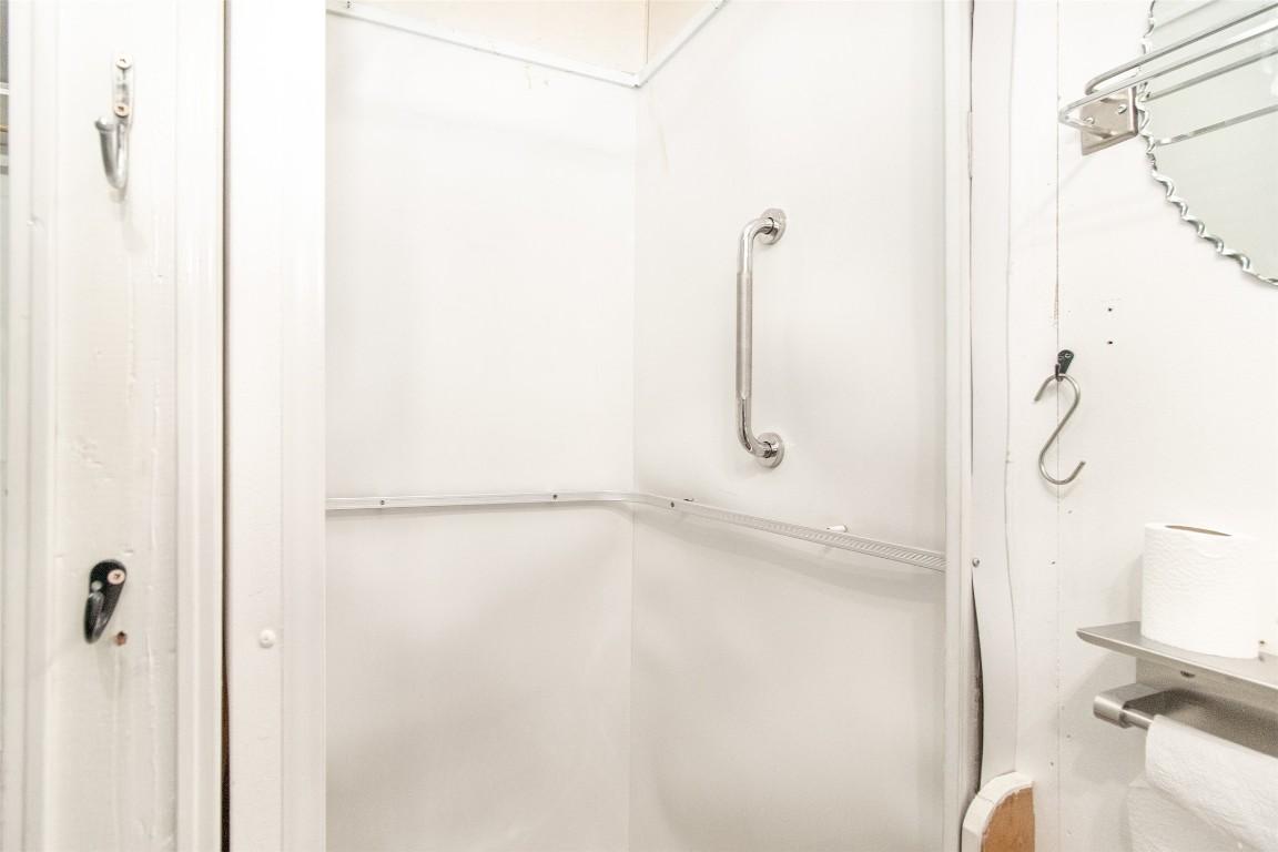 









3745


Lakeshore

Road, 39,
Kelowna,




BC
V1W 3K4

