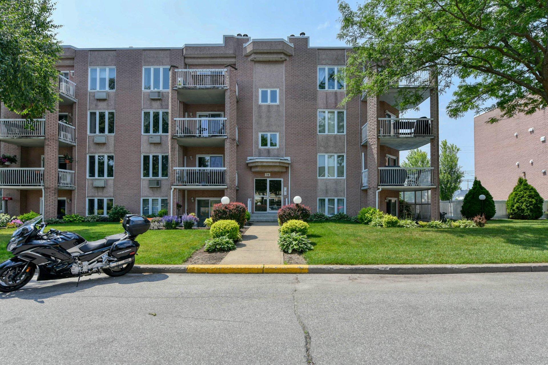 









54


Rue De Courcelle

, 21,
Repentigny (Repentigny),




QC
J5Y3X4


