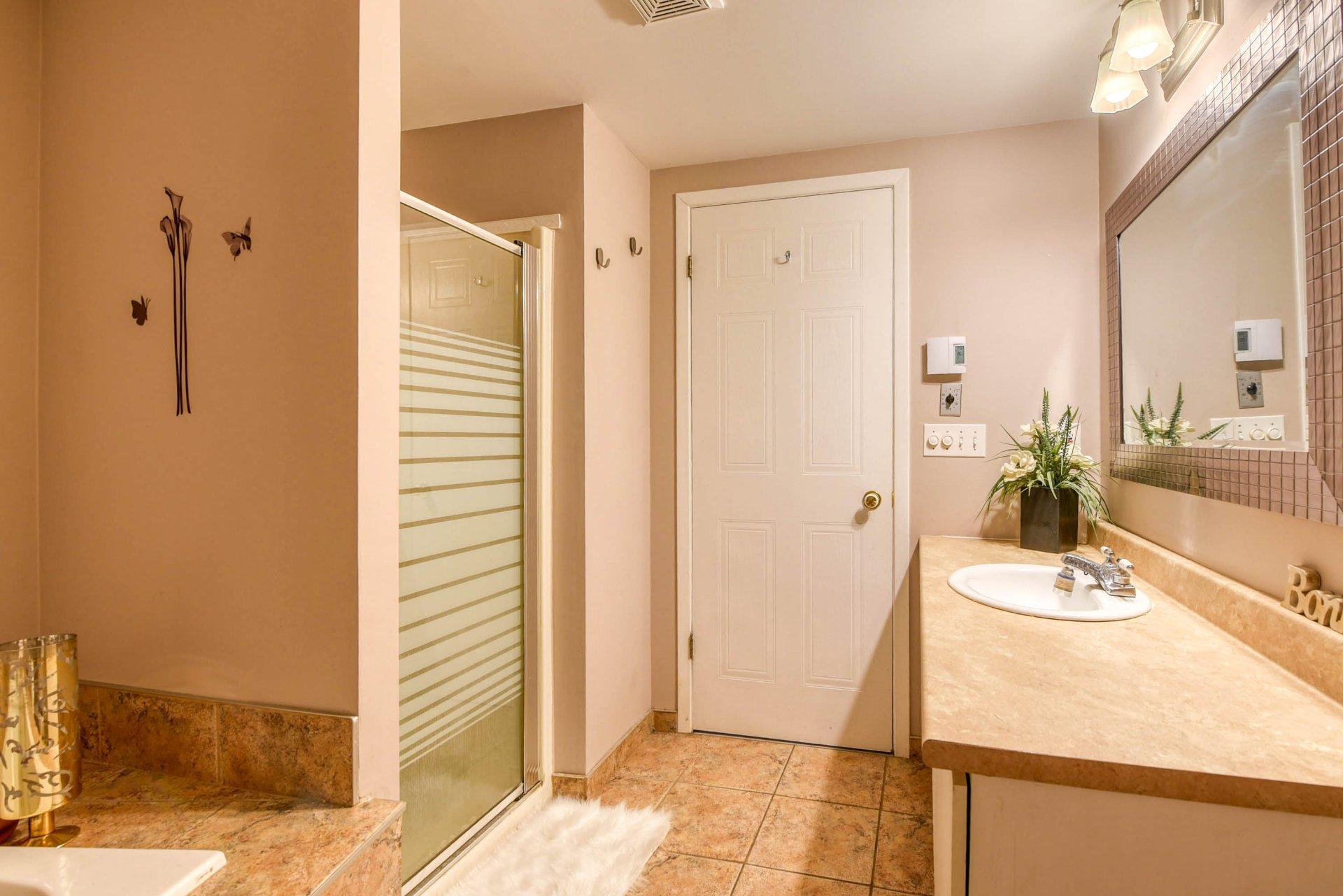 









54


Rue De Courcelle

, 21,
Repentigny (Repentigny),




QC
J5Y3X4

