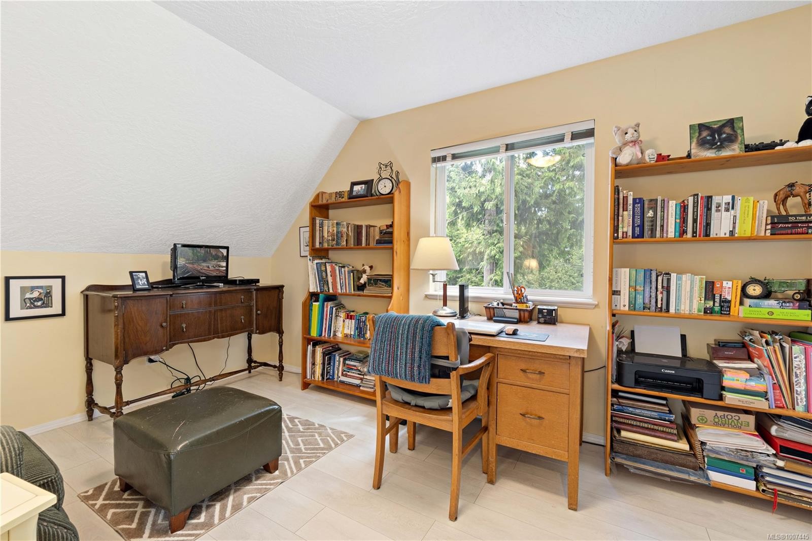 









1651


Abbey

Rd,
Qualicum Beach,




BC
V9K 2S3

