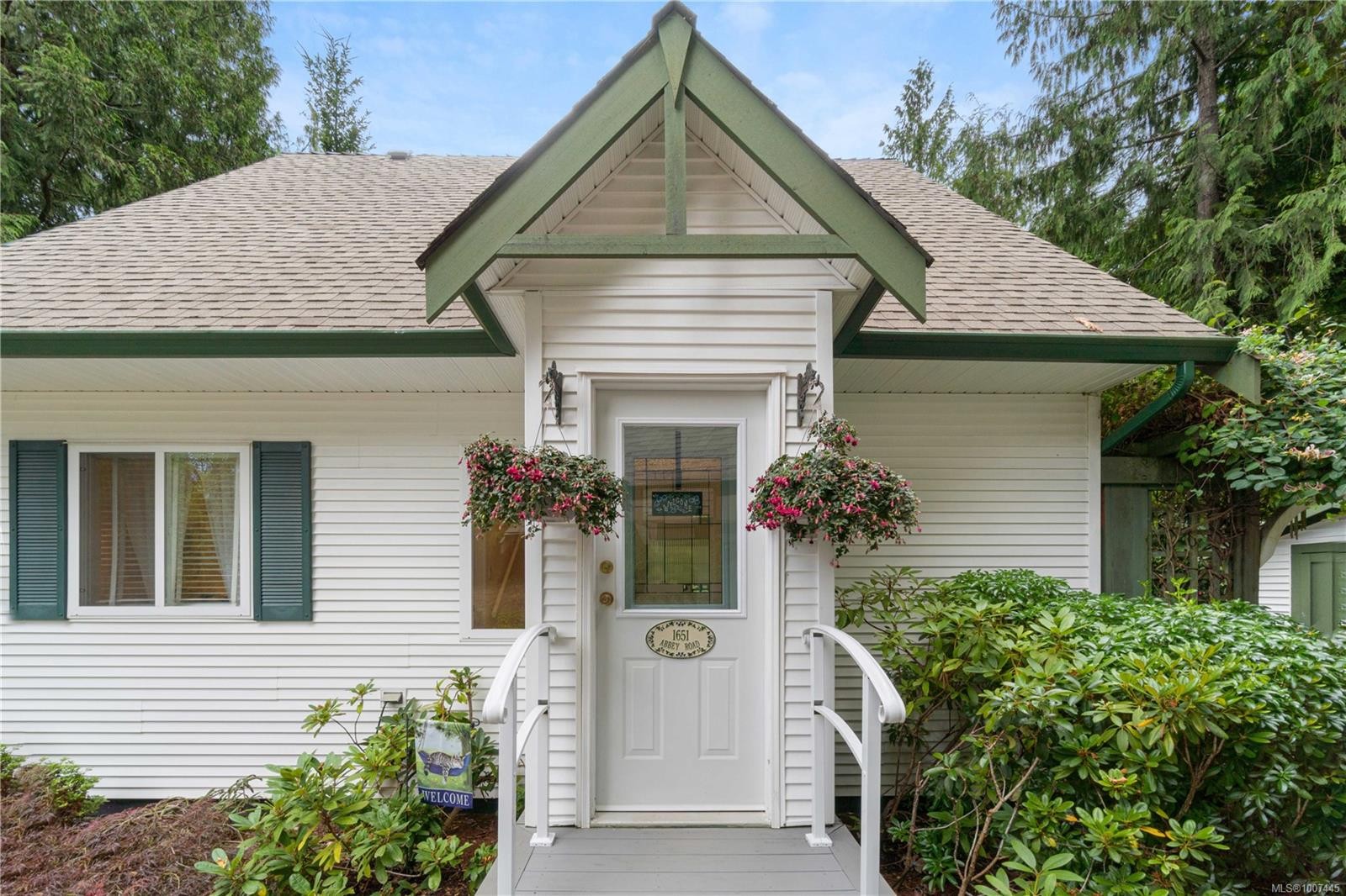 









1651


Abbey

Rd,
Qualicum Beach,




BC
V9K 2S3

