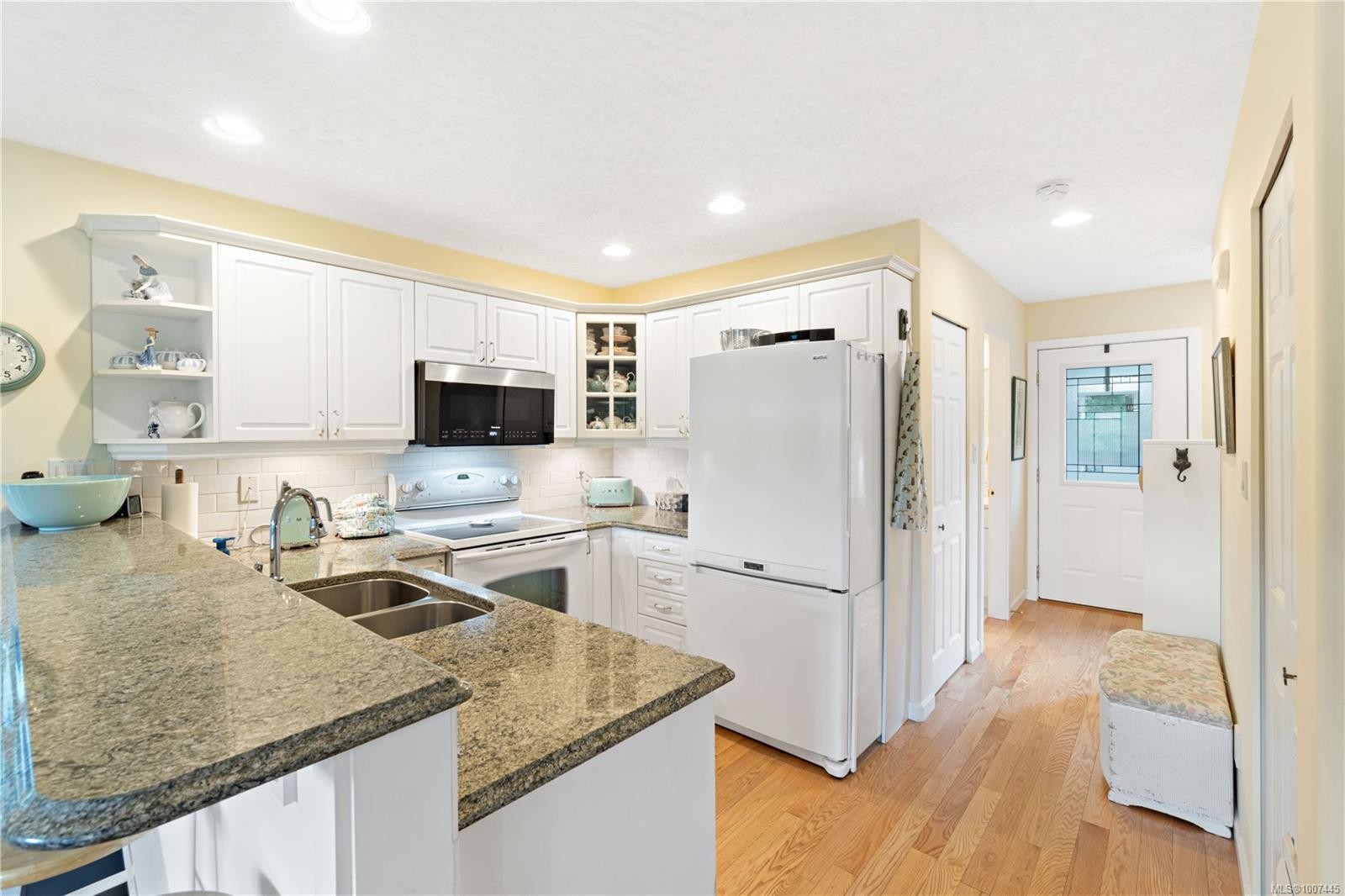 









1651


Abbey

Rd,
Qualicum Beach,




BC
V9K 2S3

