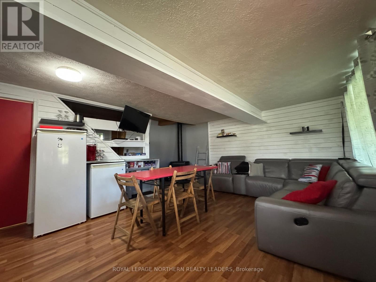 












4-5050 KAMISKOTIA ROAD

,
Timmins (MTJ - Mountjoy Rural),




Ontario
P4N7E3

