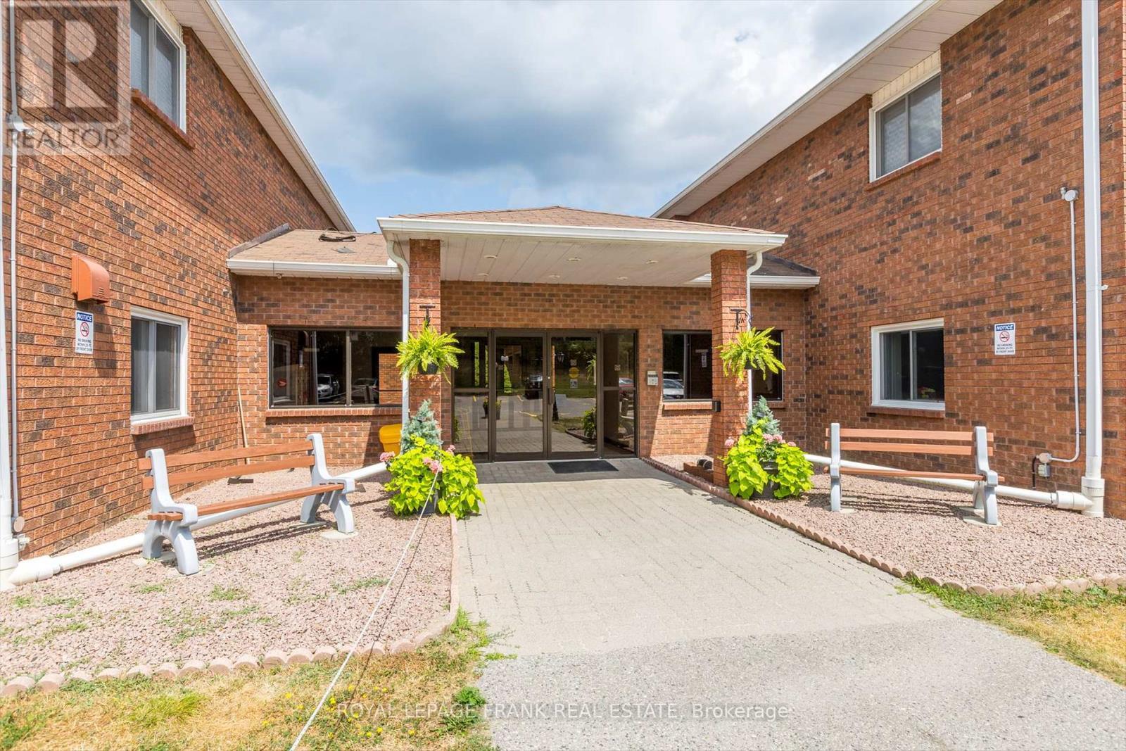 












115 - 475 PARKHILL ROAD W

,
Peterborough Central (North),




Ontario
K9H7M5

