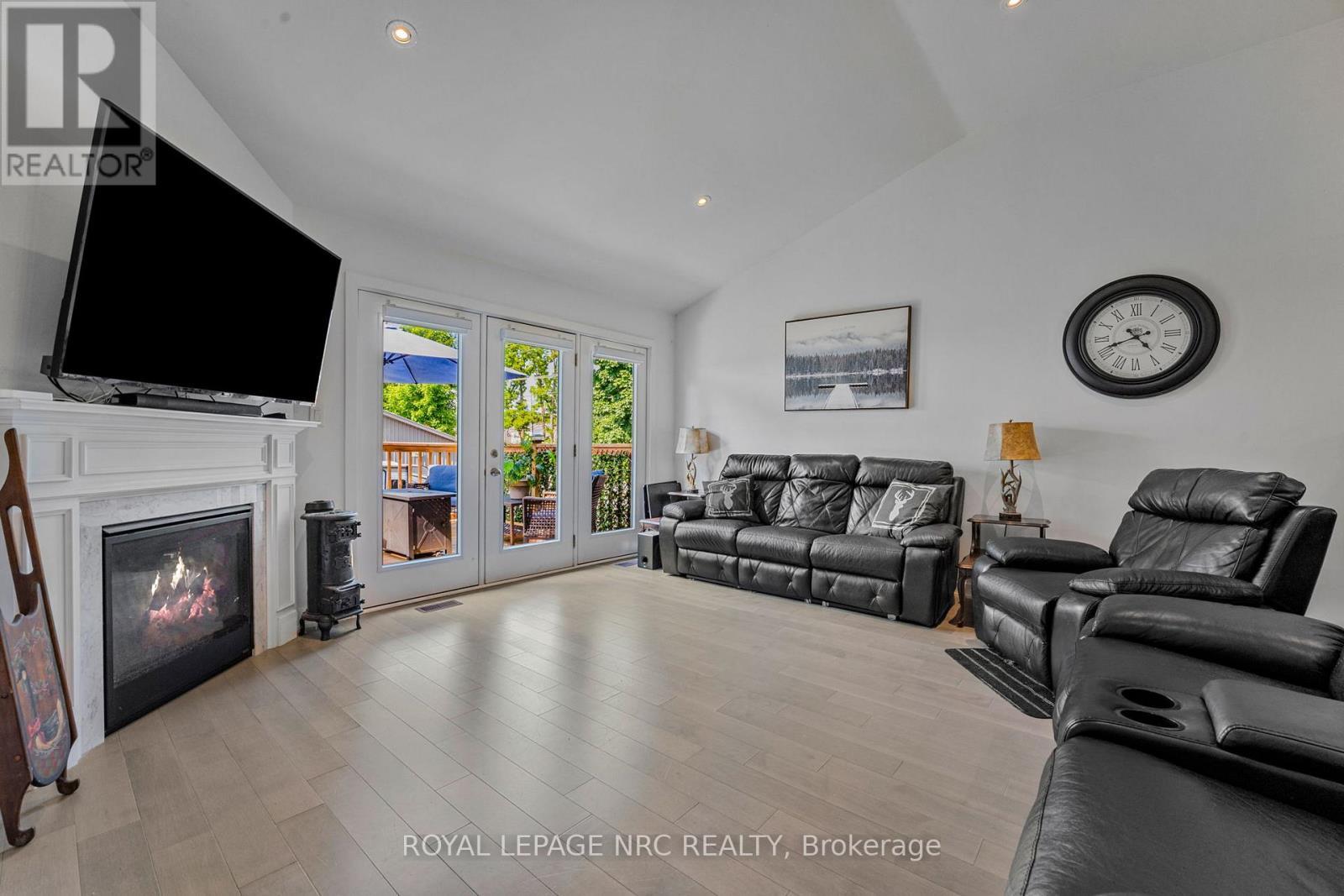 












3604 HIBBARD STREET

,
Fort Erie (Ridgeway),




Ontario
L0S1N0

