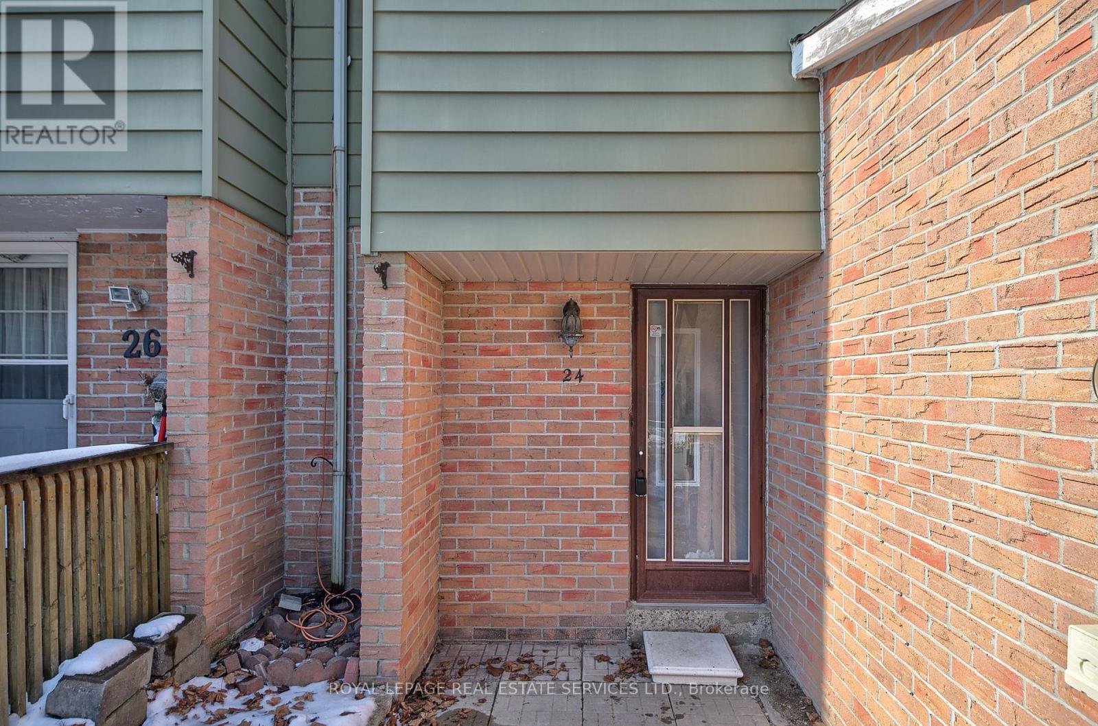 












24 DEER RUN CRESCENT

,
Bradford West Gwillimbury,




Ontario
L3Z1N2

