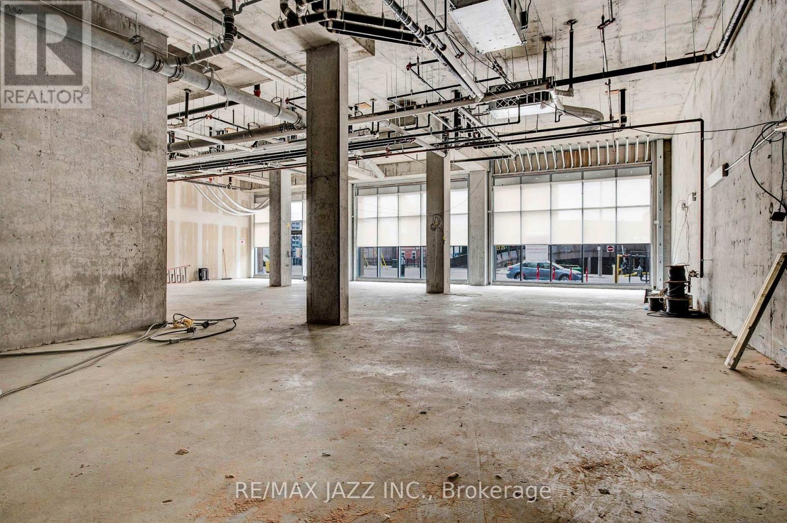 












1 - 100 BOND STREET E

,
Oshawa (O'Neill),




Ontario
L1G0A2

