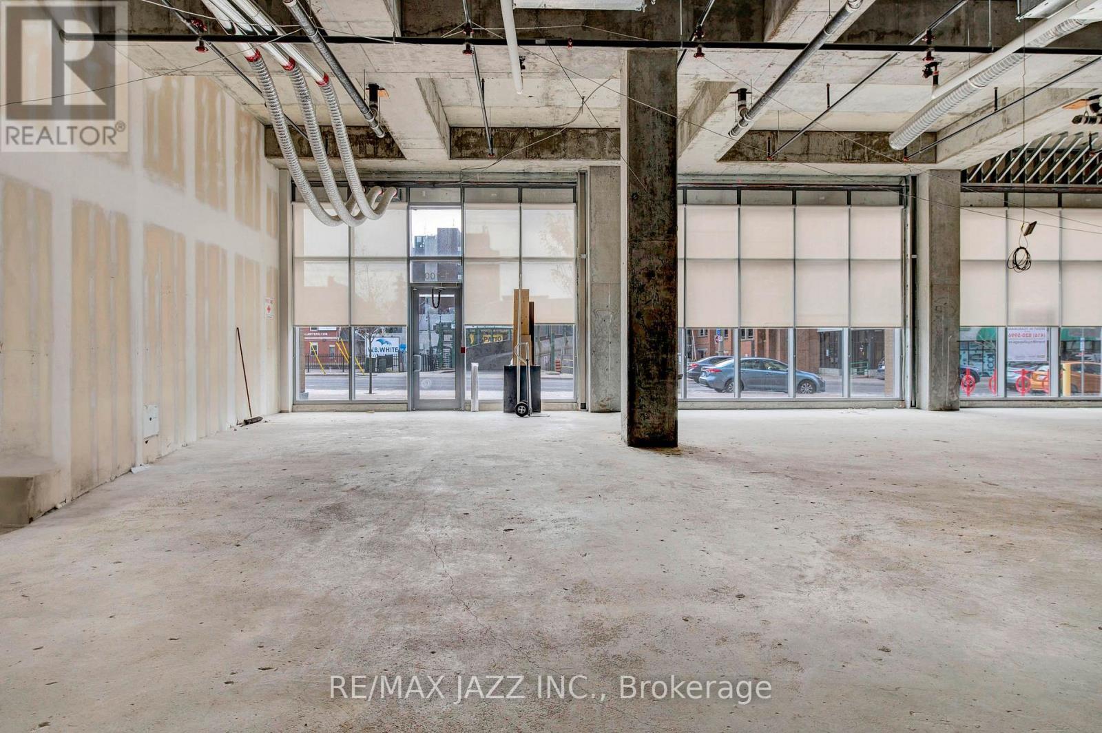 












1 - 100 BOND STREET E

,
Oshawa (O'Neill),




Ontario
L1G0A2

