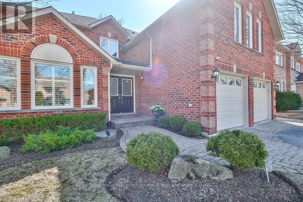 












2764 ROSEWOOD LANE

,
Oakville,




Ontario
L6J7M3

