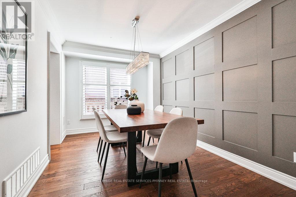 












2764 ROSEWOOD LANE

,
Oakville,




Ontario
L6J7M3

