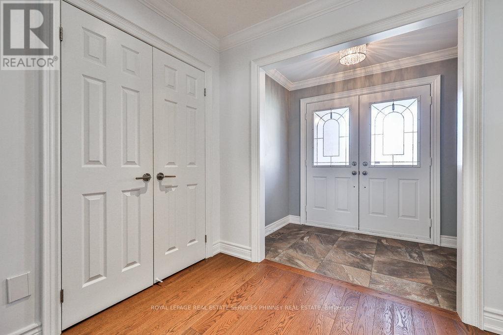 












2764 ROSEWOOD LANE

,
Oakville,




Ontario
L6J7M3

