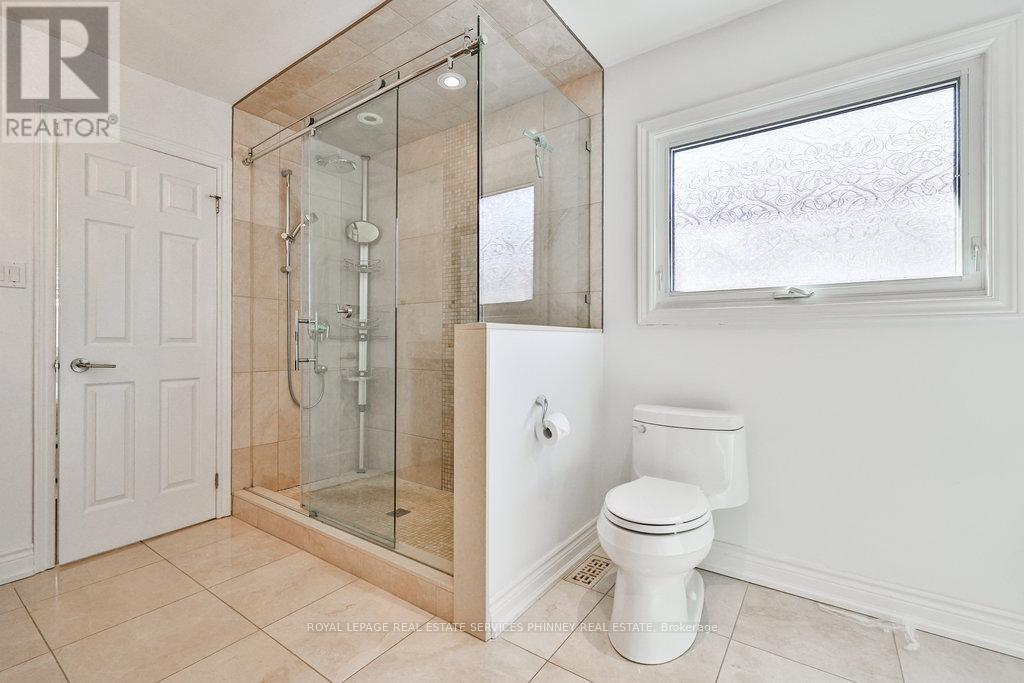 












2764 ROSEWOOD LANE

,
Oakville,




Ontario
L6J7M3

