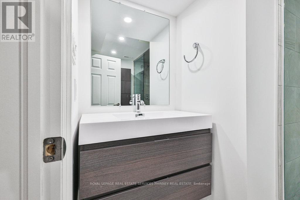 












2764 ROSEWOOD LANE

,
Oakville,




Ontario
L6J7M3

