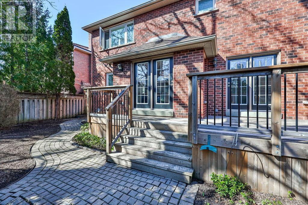 












2764 ROSEWOOD LANE

,
Oakville,




Ontario
L6J7M3

