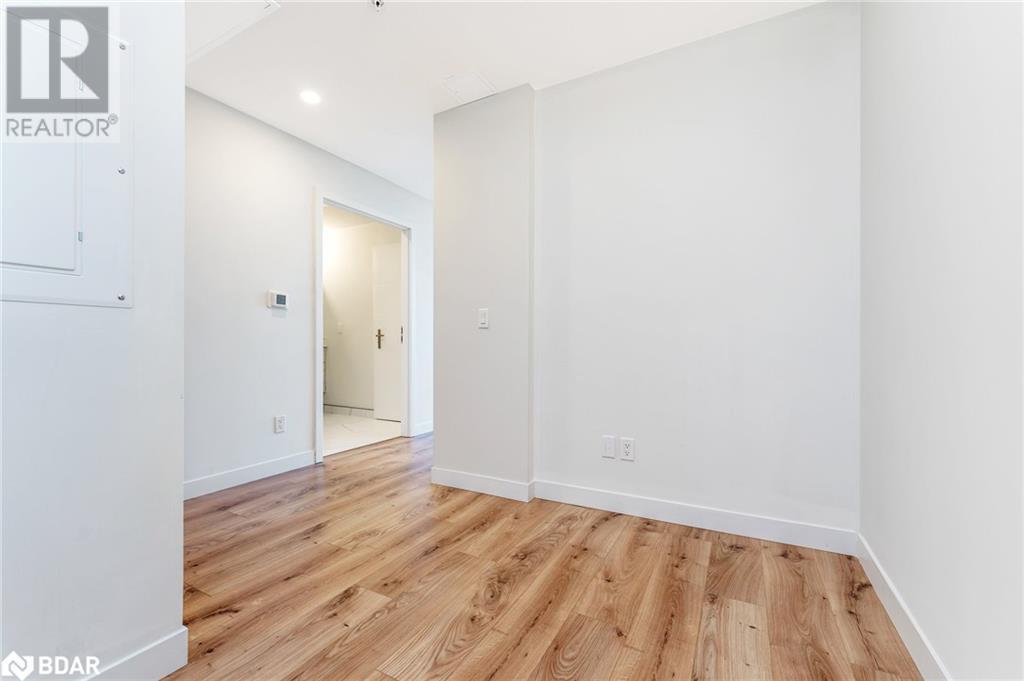 












60 FREDERICK Street Unit# 606

,
Kitchener,




Ontario
N2H0C7

