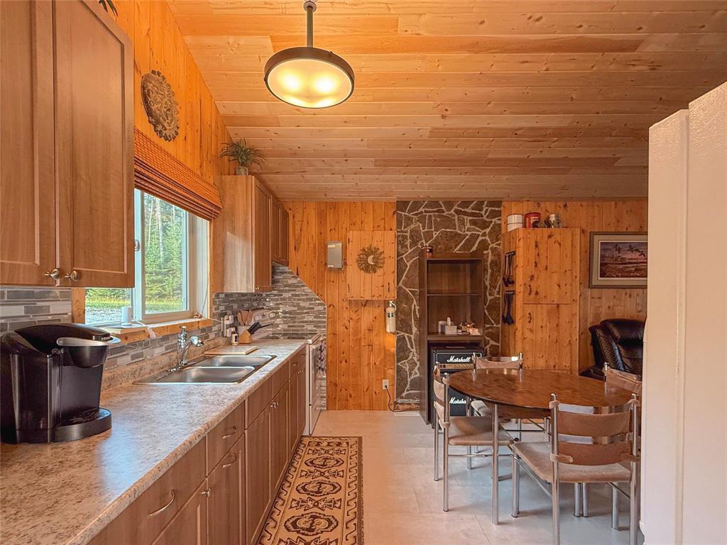 












35 Mallard Lane

,
Duck Mountain Provincial Park,




Manitoba
R0L0T0

