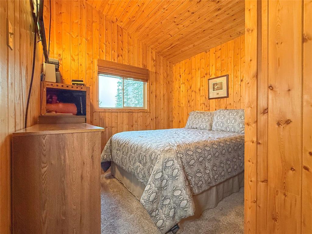 












35 Mallard Lane

,
Duck Mountain Provincial Park,




Manitoba
R0L0T0

