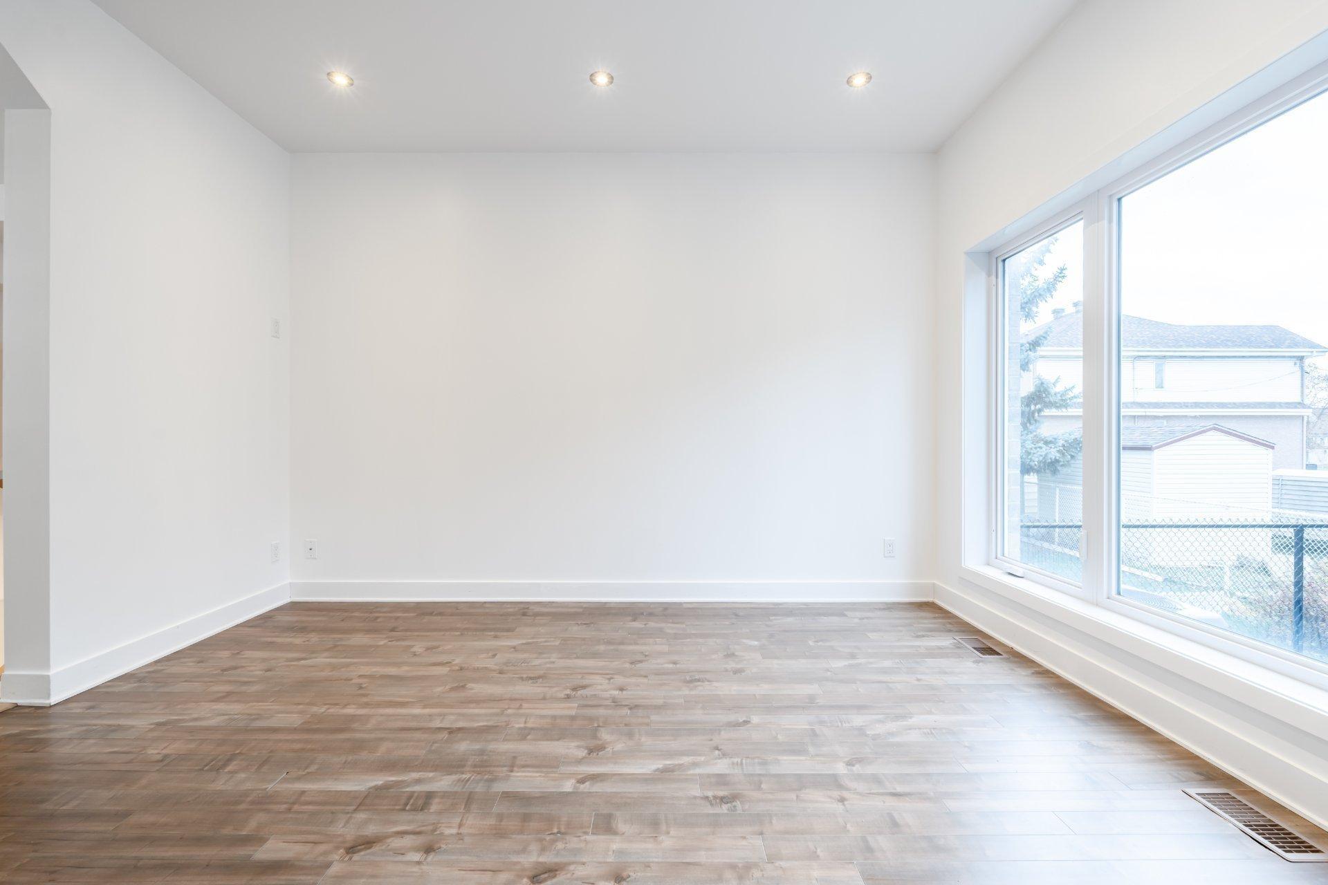 









5925


Rue Alexandre

,
Brossard,




QC
J3W2G4

