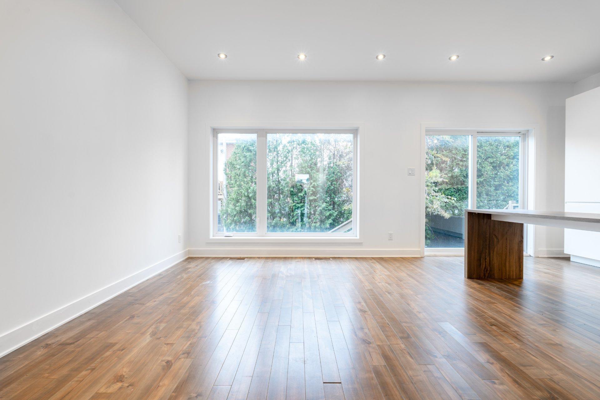 









5925


Rue Alexandre

,
Brossard,




QC
J3W2G4

