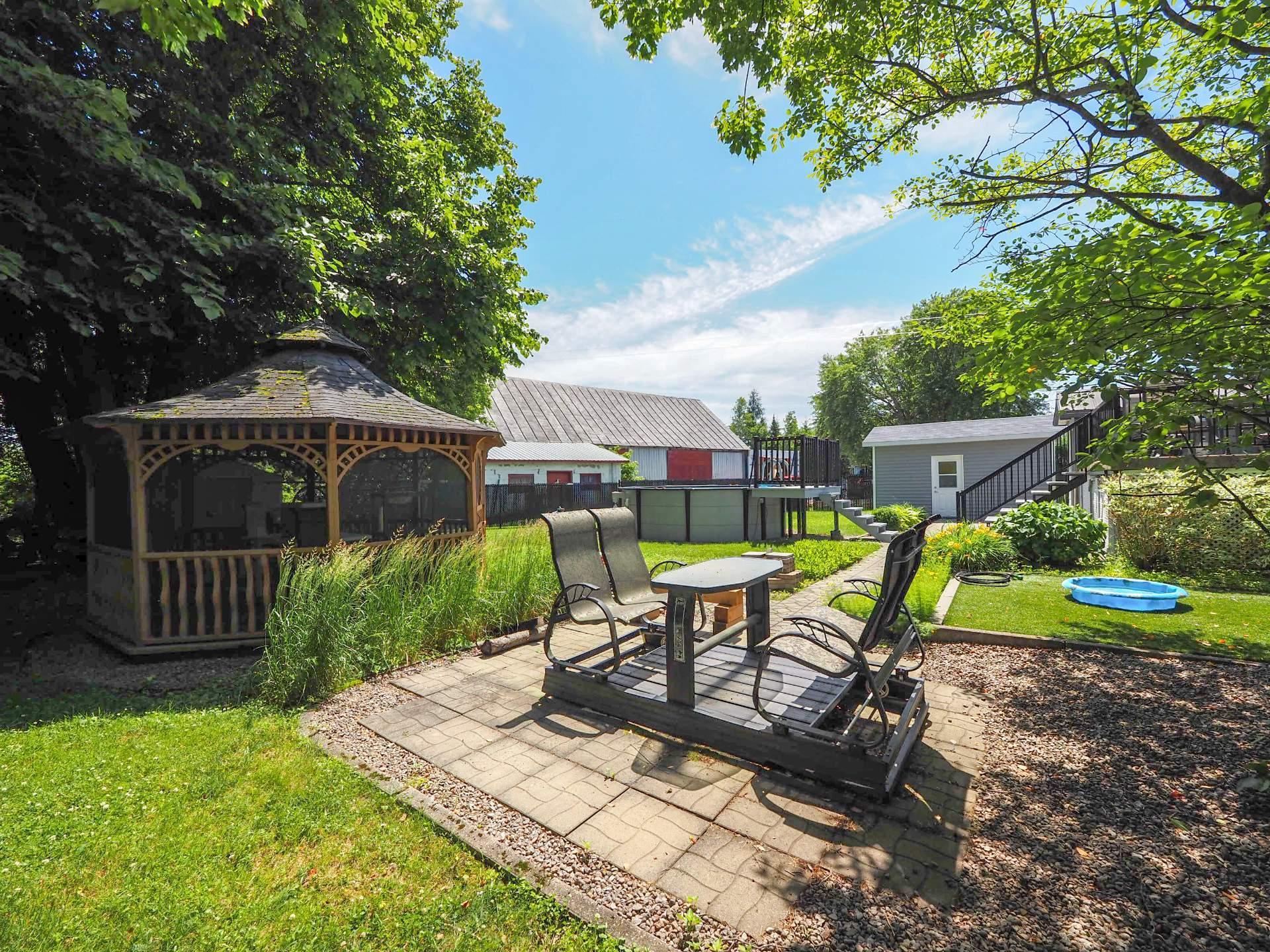









3816


Rg St-Alexis

,
Saint-Luc-de-Vincennes,




QC
G0X3K0

