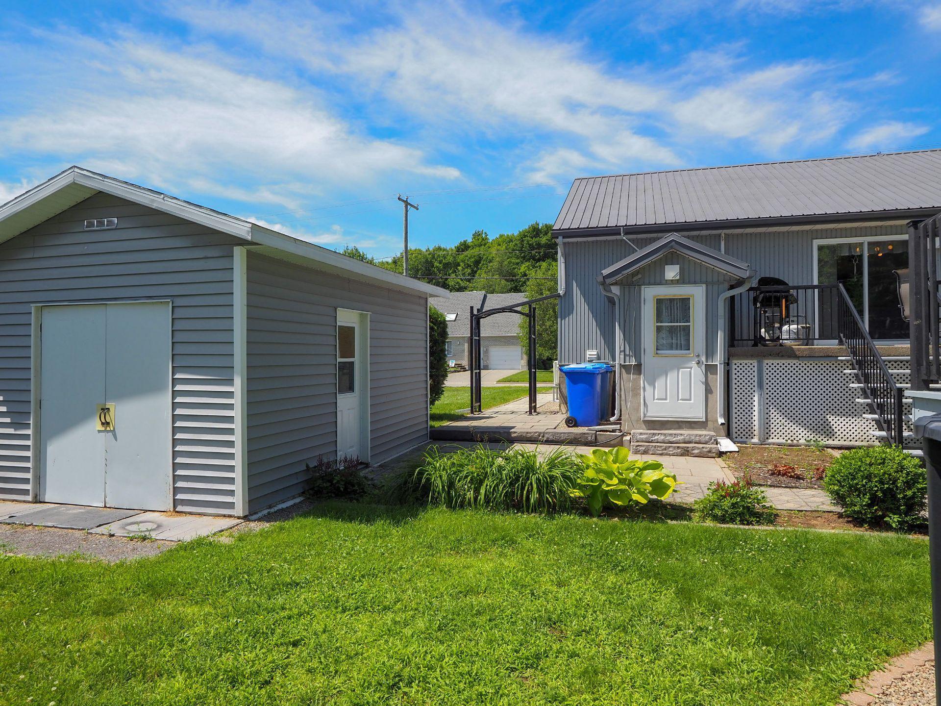 









3816


Rg St-Alexis

,
Saint-Luc-de-Vincennes,




QC
G0X3K0

