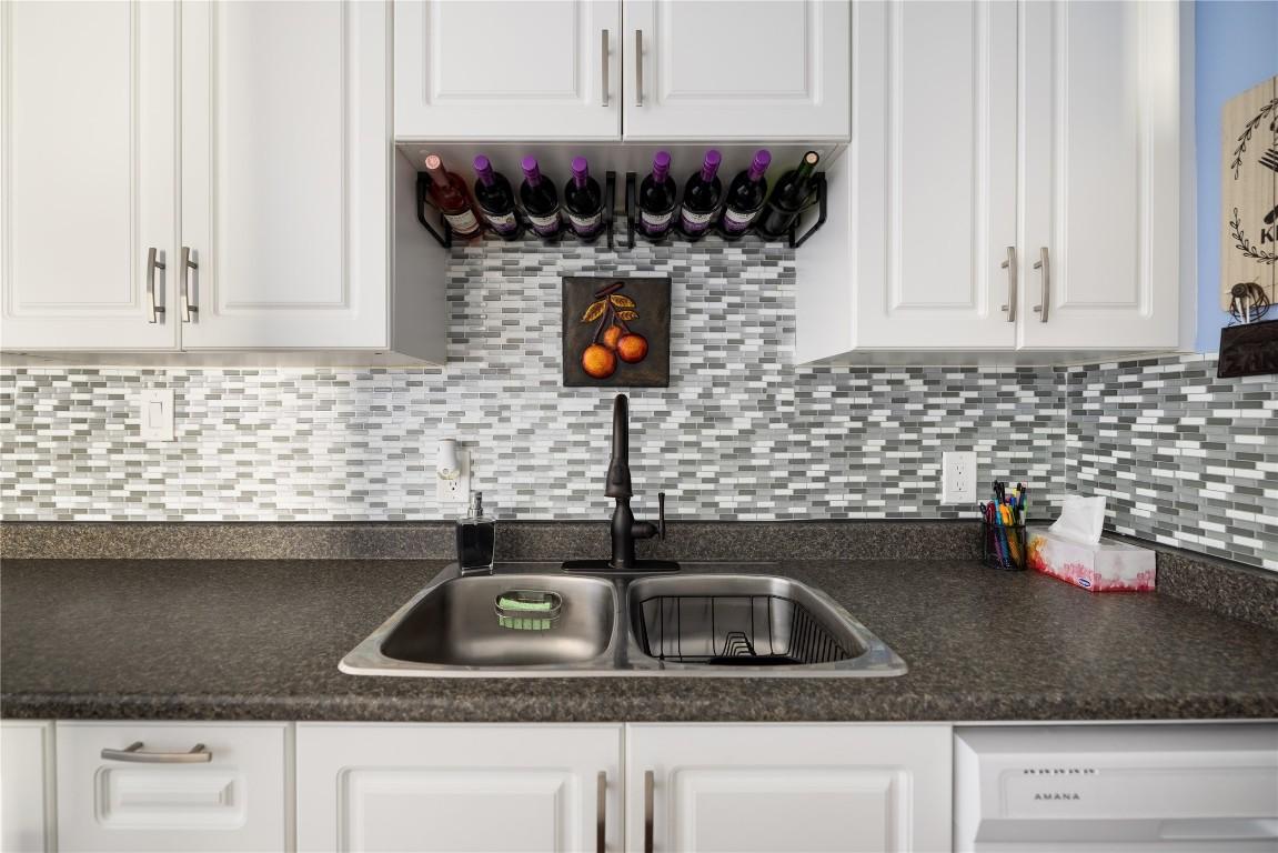 









715


Leathead

Road, 252,
Kelowna,




BC
V1X 5W3

