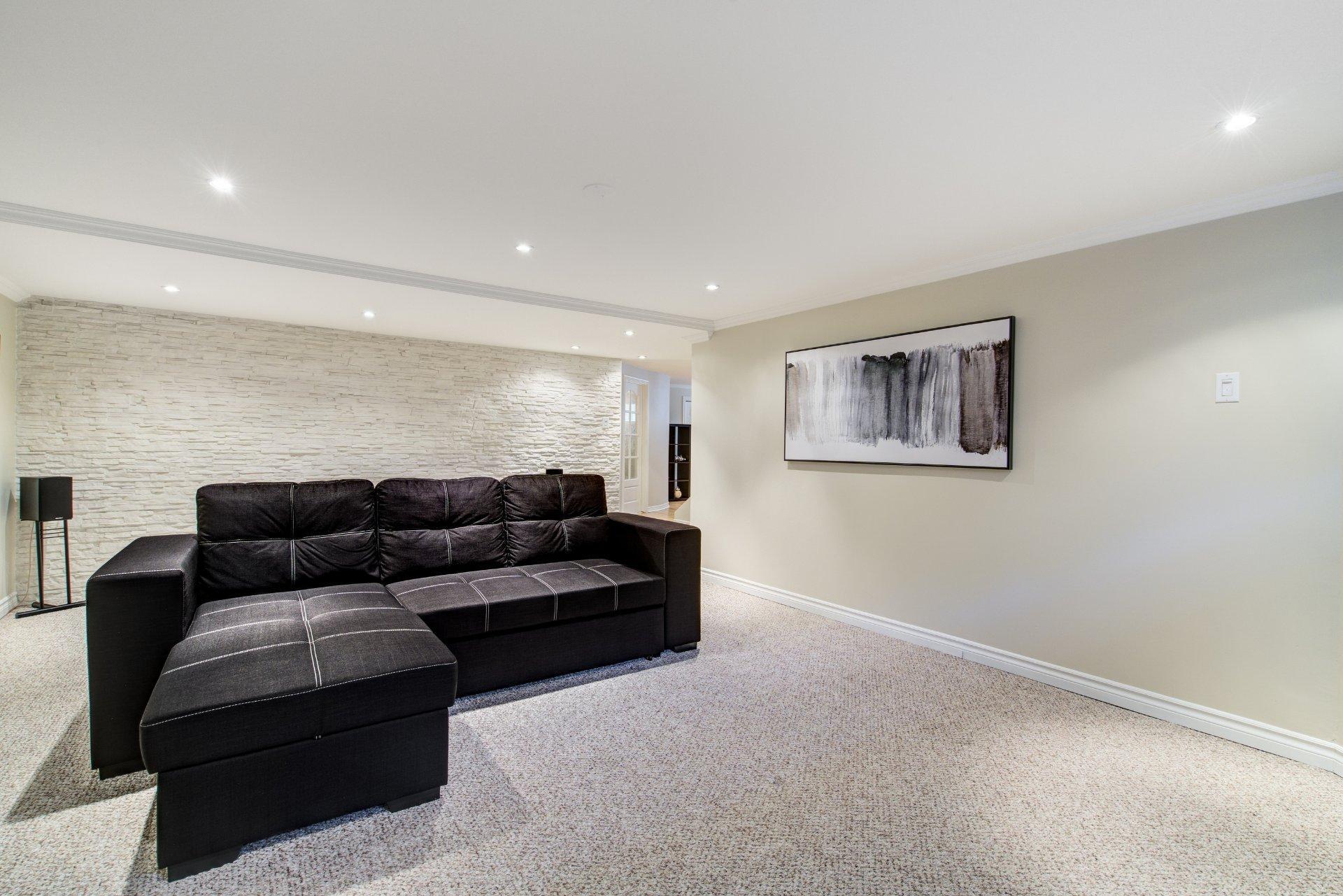 









53


Rue de Chaumont

,
Blainville,




QC
J7B6B4

