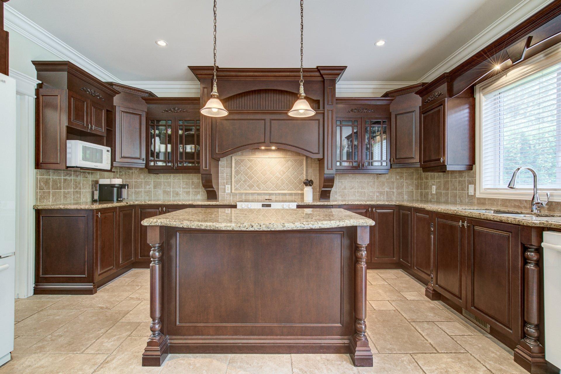 









53


Rue de Chaumont

,
Blainville,




QC
J7B6B4

