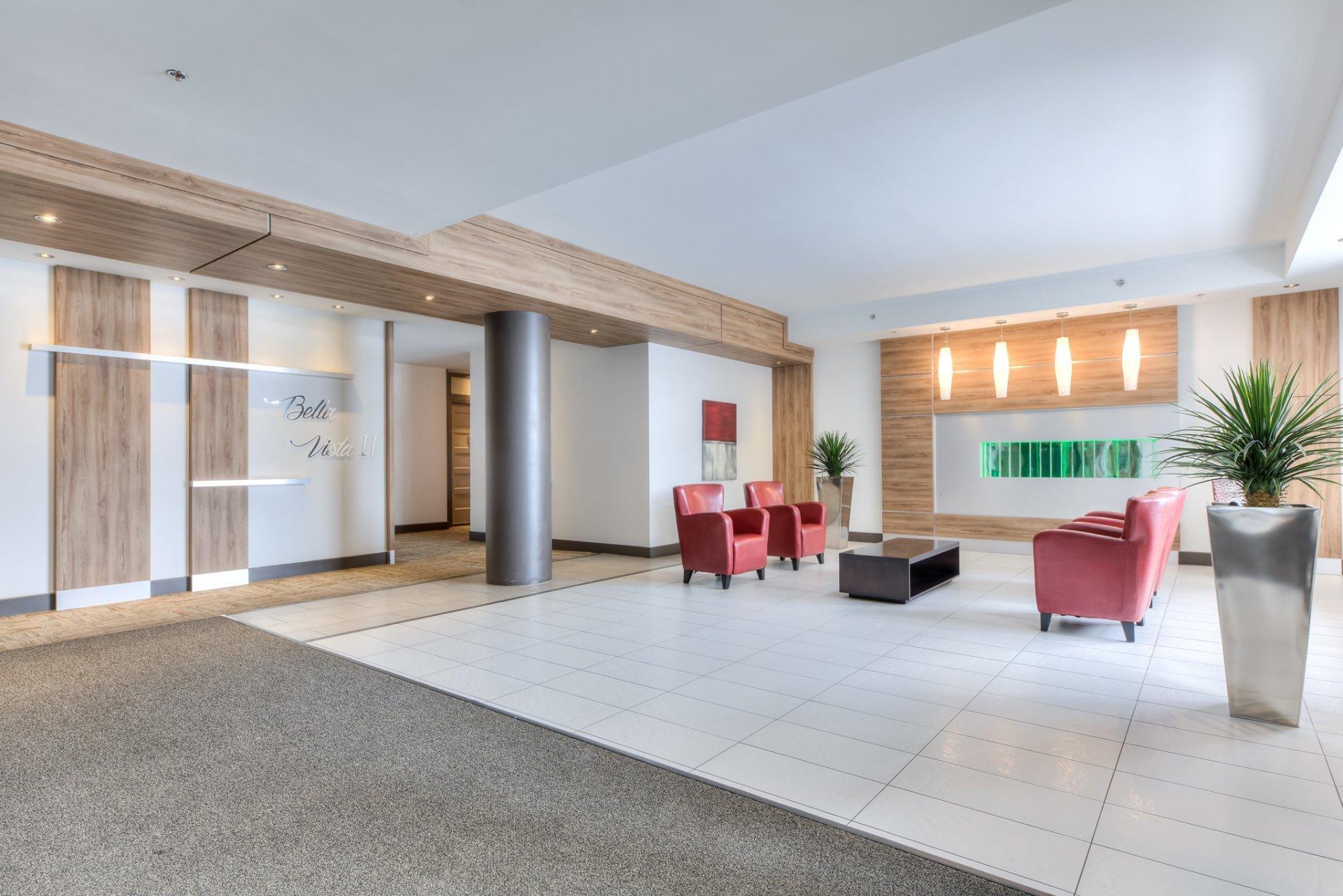 









3655


Rue Jean-Gascon

, 101,
Montréal (Saint-Laurent),




QC
H4R0K7

