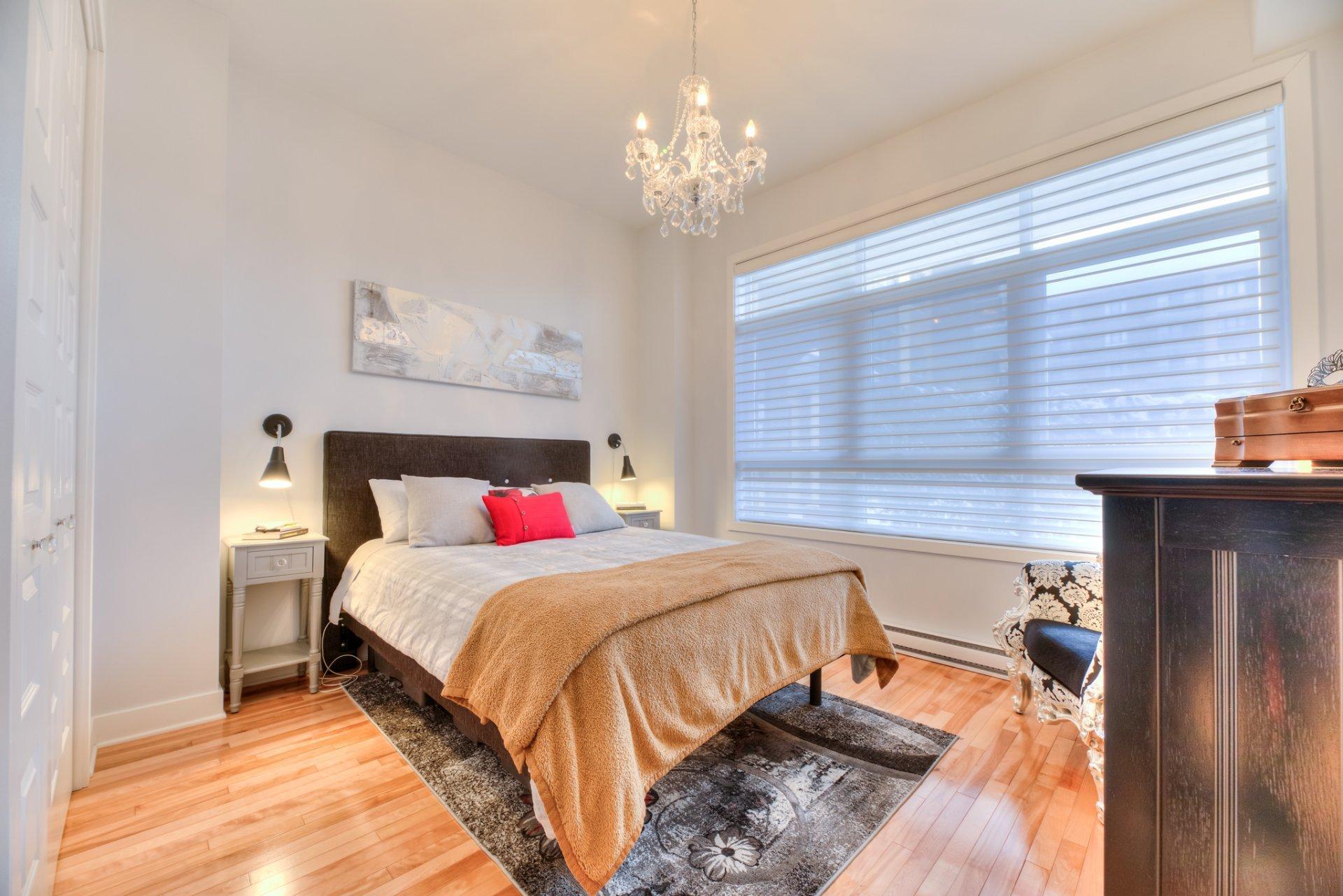 









3655


Rue Jean-Gascon

, 101,
Montréal (Saint-Laurent),




QC
H4R0K7


