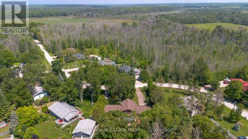 Lovely neighbourhood in North Sauble