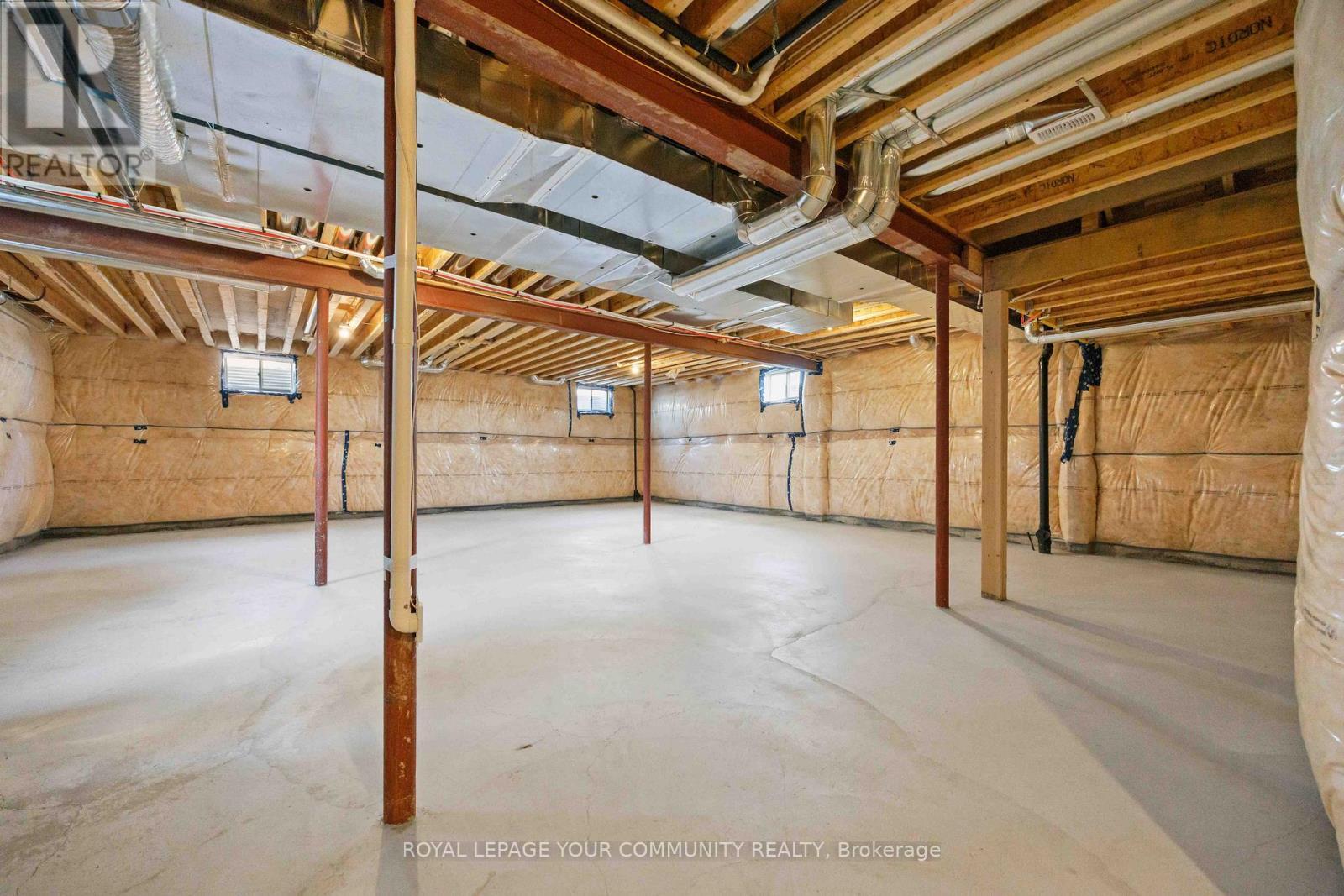 












18 SHADYRIDGE STREET

,
King,




Ontario
L7B1B4

