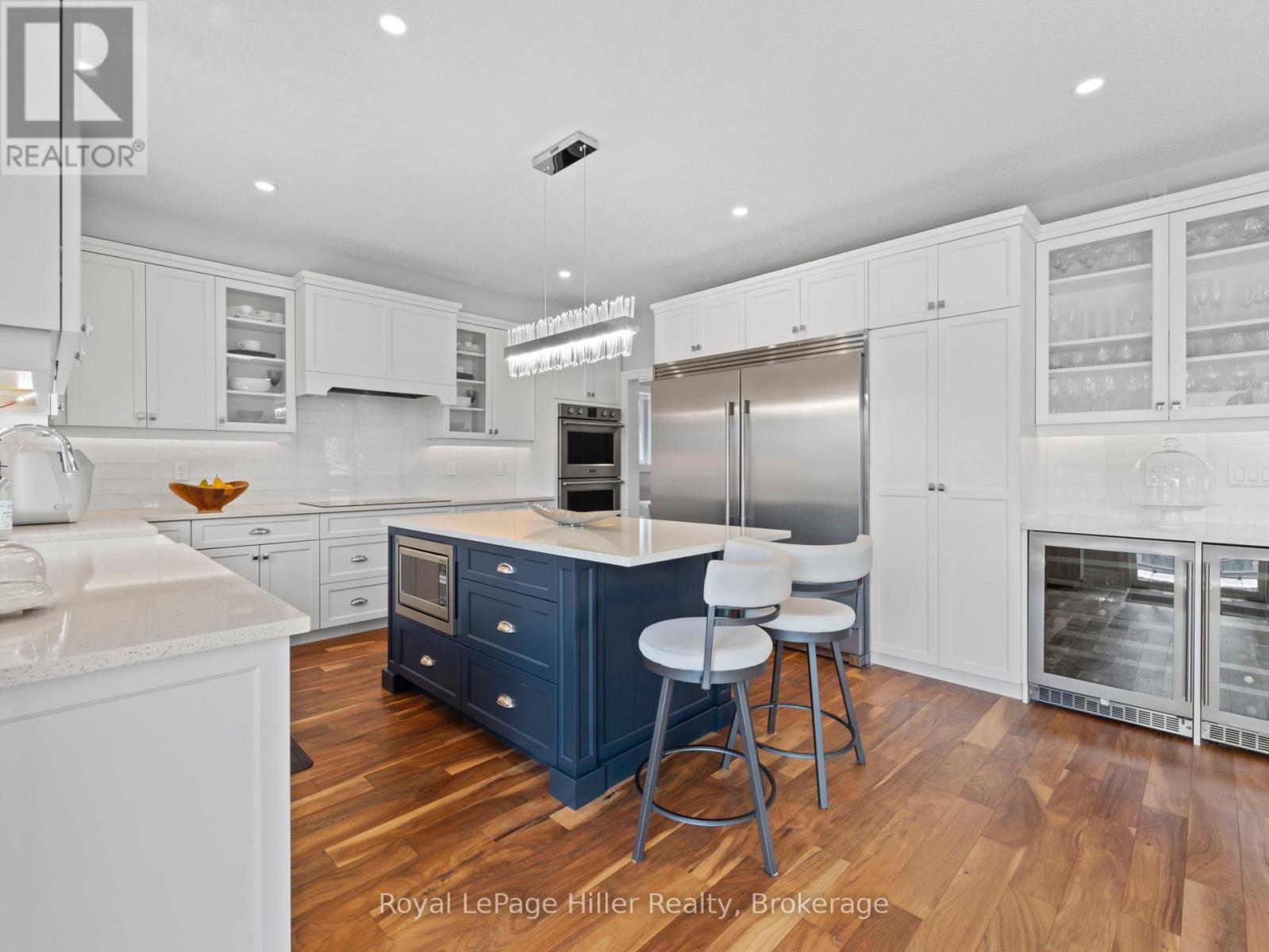 












65 THOMAS STREET

,
Stratford,




Ontario
N5A0B9

