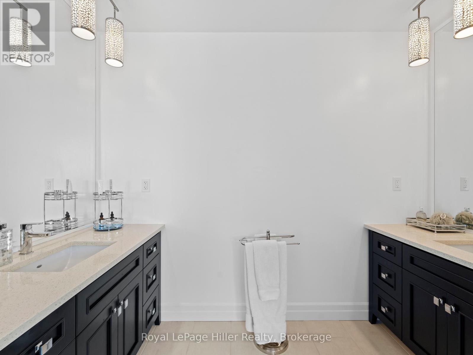 












65 THOMAS STREET

,
Stratford,




Ontario
N5A0B9

