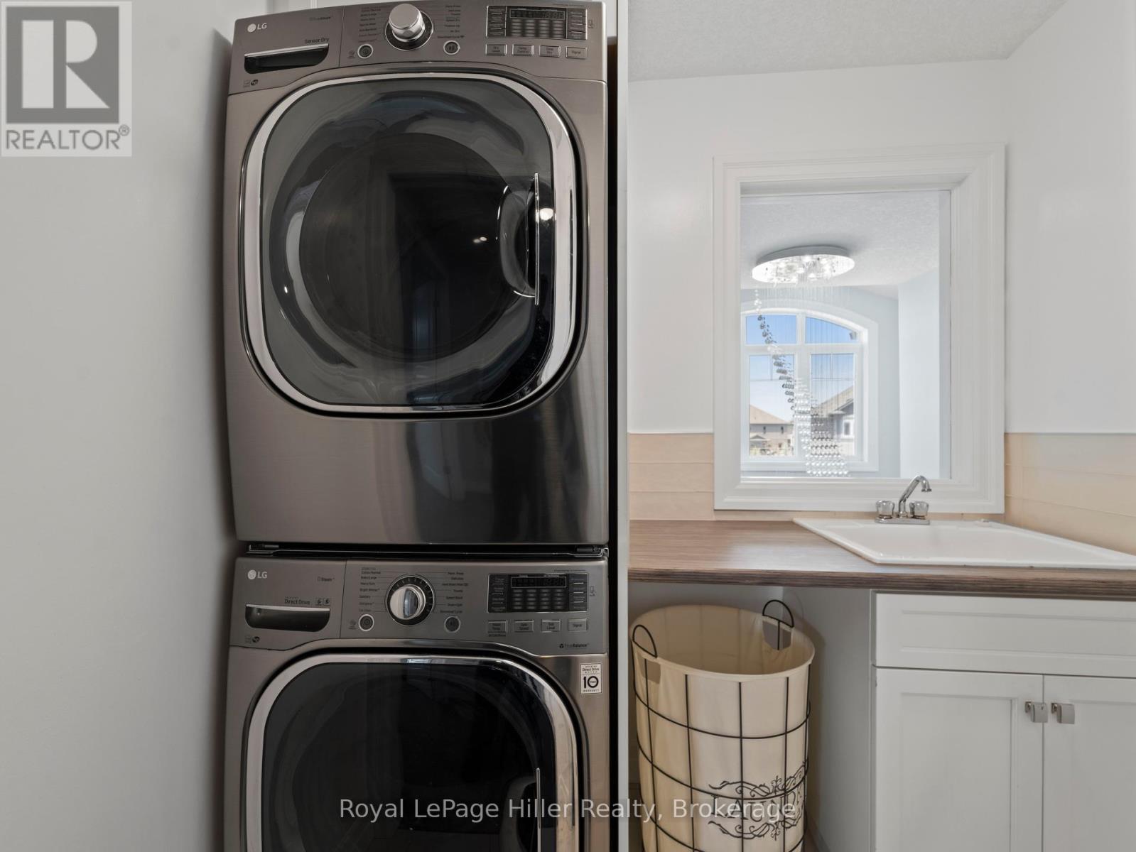 












65 THOMAS STREET

,
Stratford,




Ontario
N5A0B9


