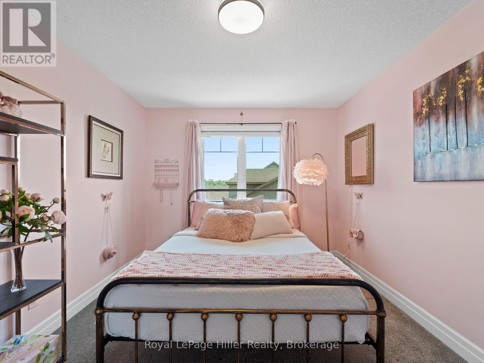 












65 THOMAS STREET

,
Stratford,




Ontario
N5A0B9


