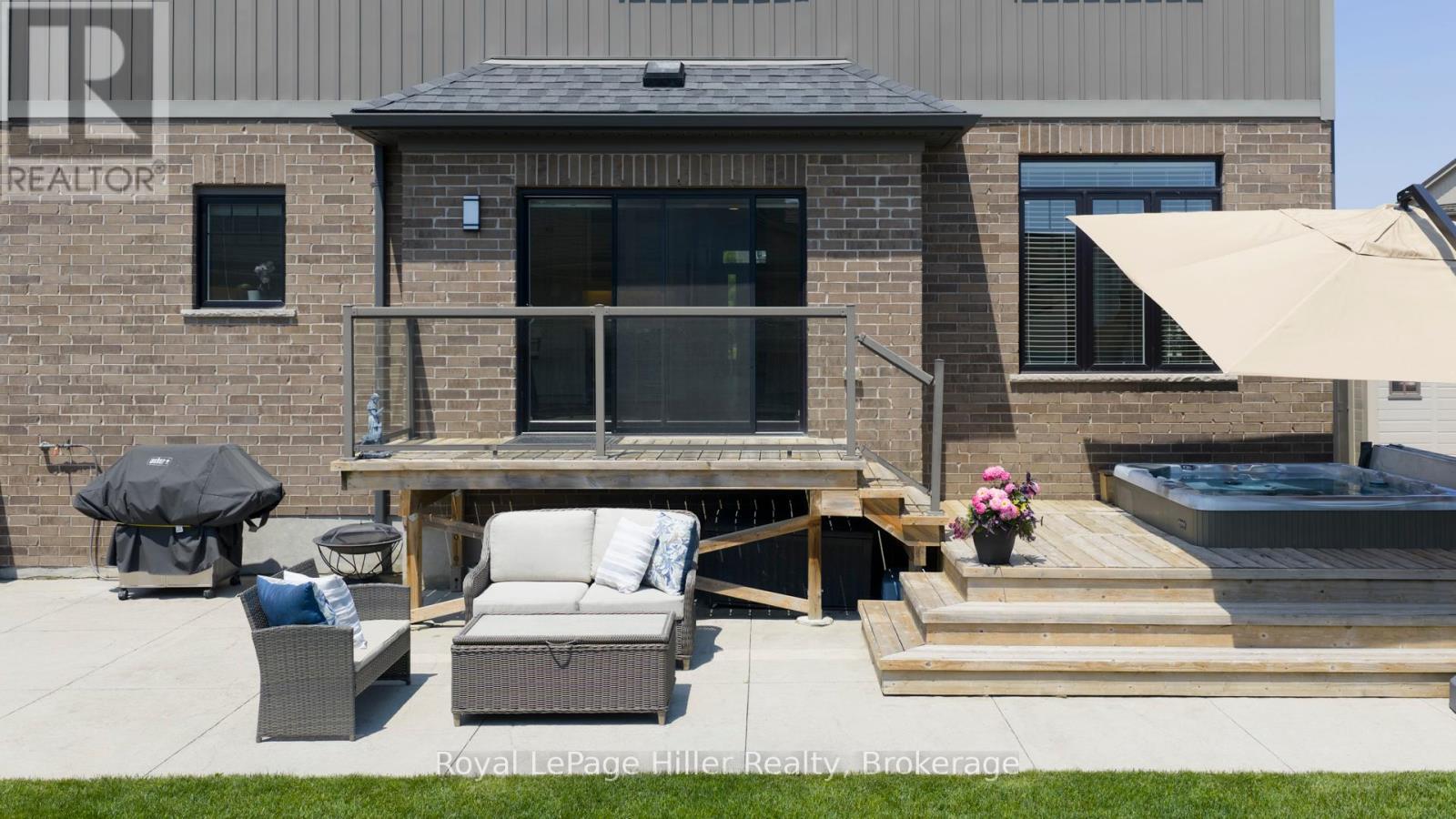 












65 THOMAS STREET

,
Stratford,




Ontario
N5A0B9

