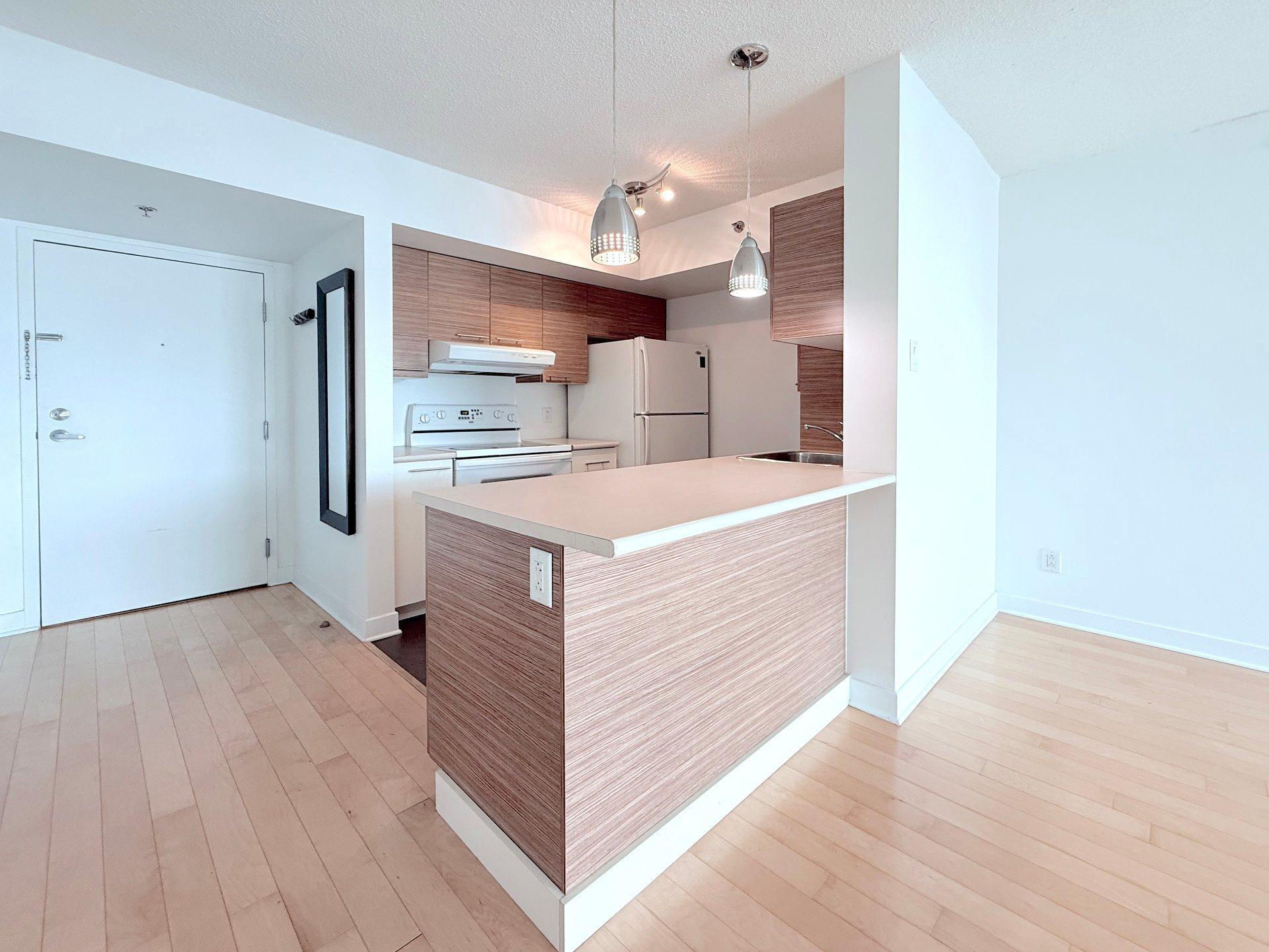 









4885


Boul. Henri-Bourassa O.

, 824,
Montréal (Saint-Laurent),




QC
H4L0A5

