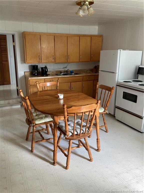









7


Aube

LANE,
Belledune,




NB
E8G 1X4

