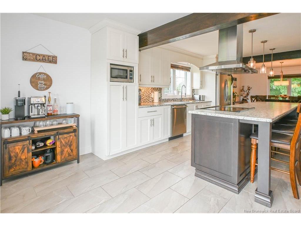 









167


rue du Pêcheur Nord

ST,
Lamèque,




NB
E8T 1K7

