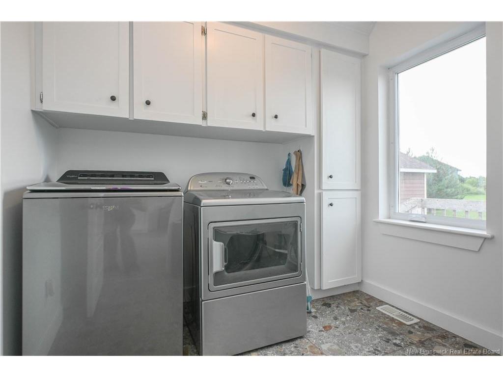 









167


rue du Pêcheur Nord

ST,
Lamèque,




NB
E8T 1K7

