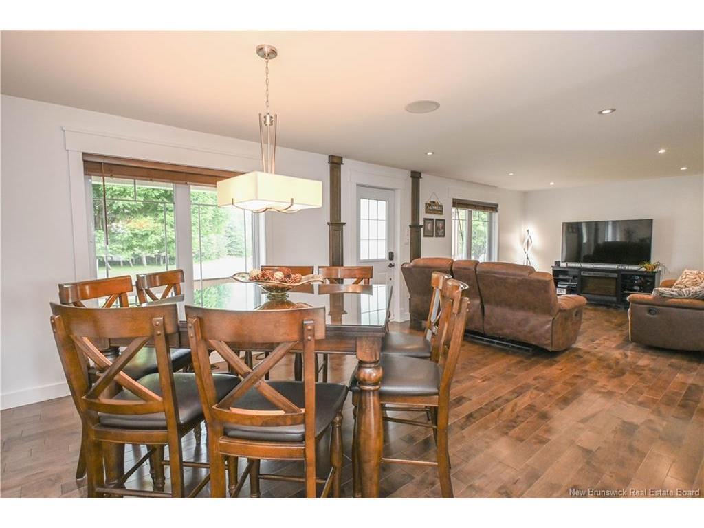 









167


rue du Pêcheur Nord

ST,
Lamèque,




NB
E8T 1K7

