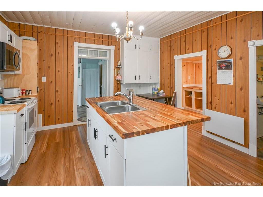 









290


Saint-Pierre O

BLVD,
Caraquet,




NB
E1W 1B7

