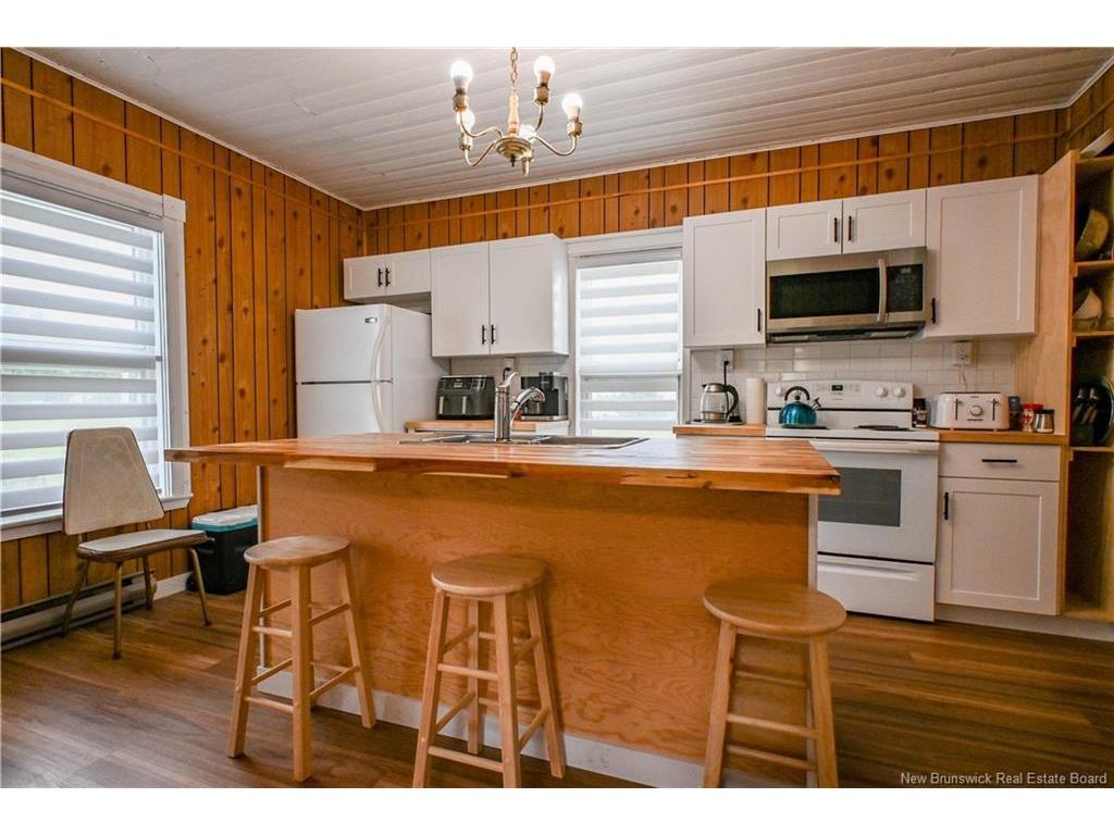 









290


Saint-Pierre O

BLVD,
Caraquet,




NB
E1W 1B7

