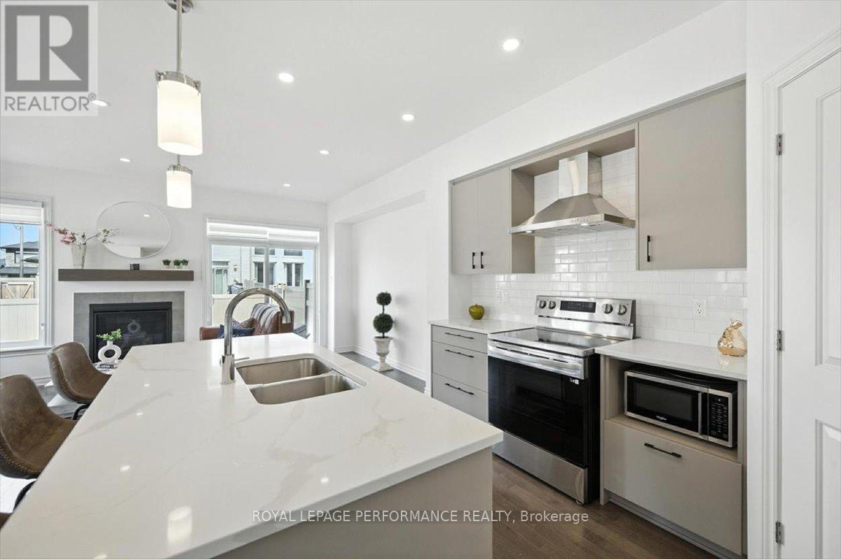 












665 CORDELETTE CIRCLE W

,
Ottawa,




Ontario
K1W0P2


