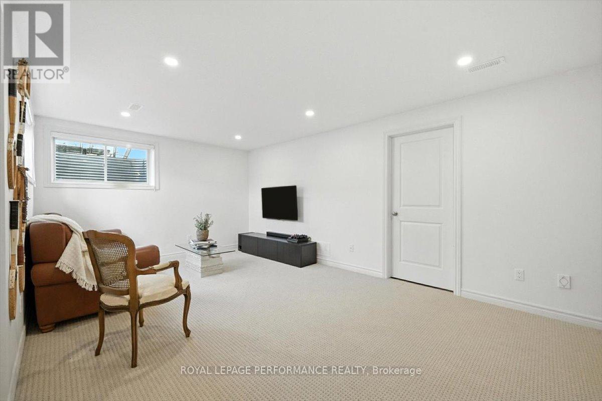 












665 CORDELETTE CIRCLE W

,
Ottawa,




Ontario
K1W0P2

