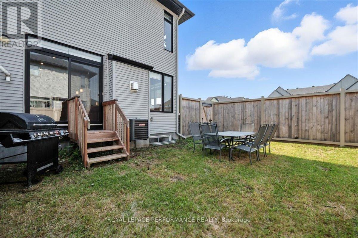 












665 CORDELETTE CIRCLE W

,
Ottawa,




Ontario
K1W0P2

