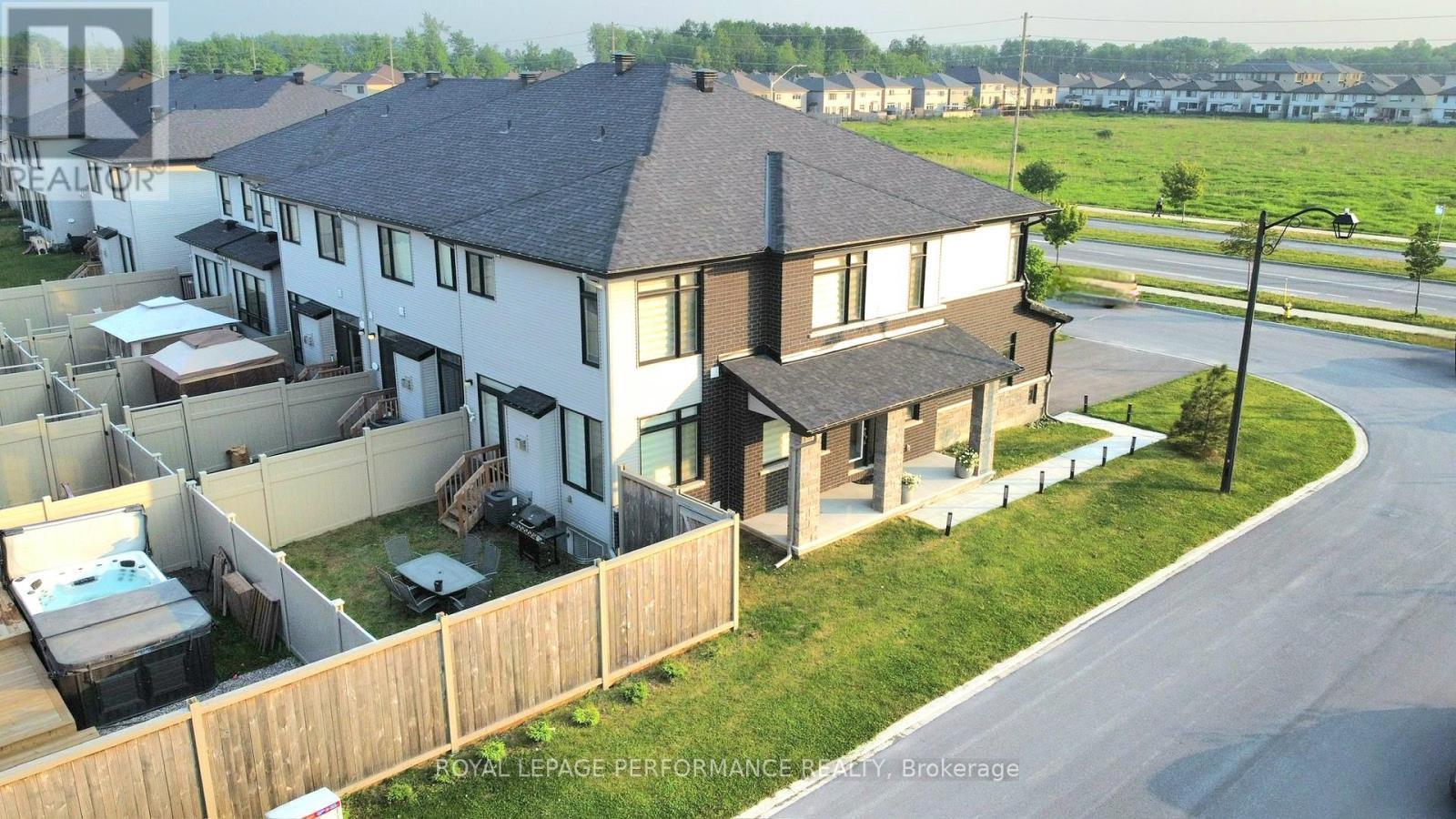 












665 CORDELETTE CIRCLE W

,
Ottawa,




Ontario
K1W0P2

