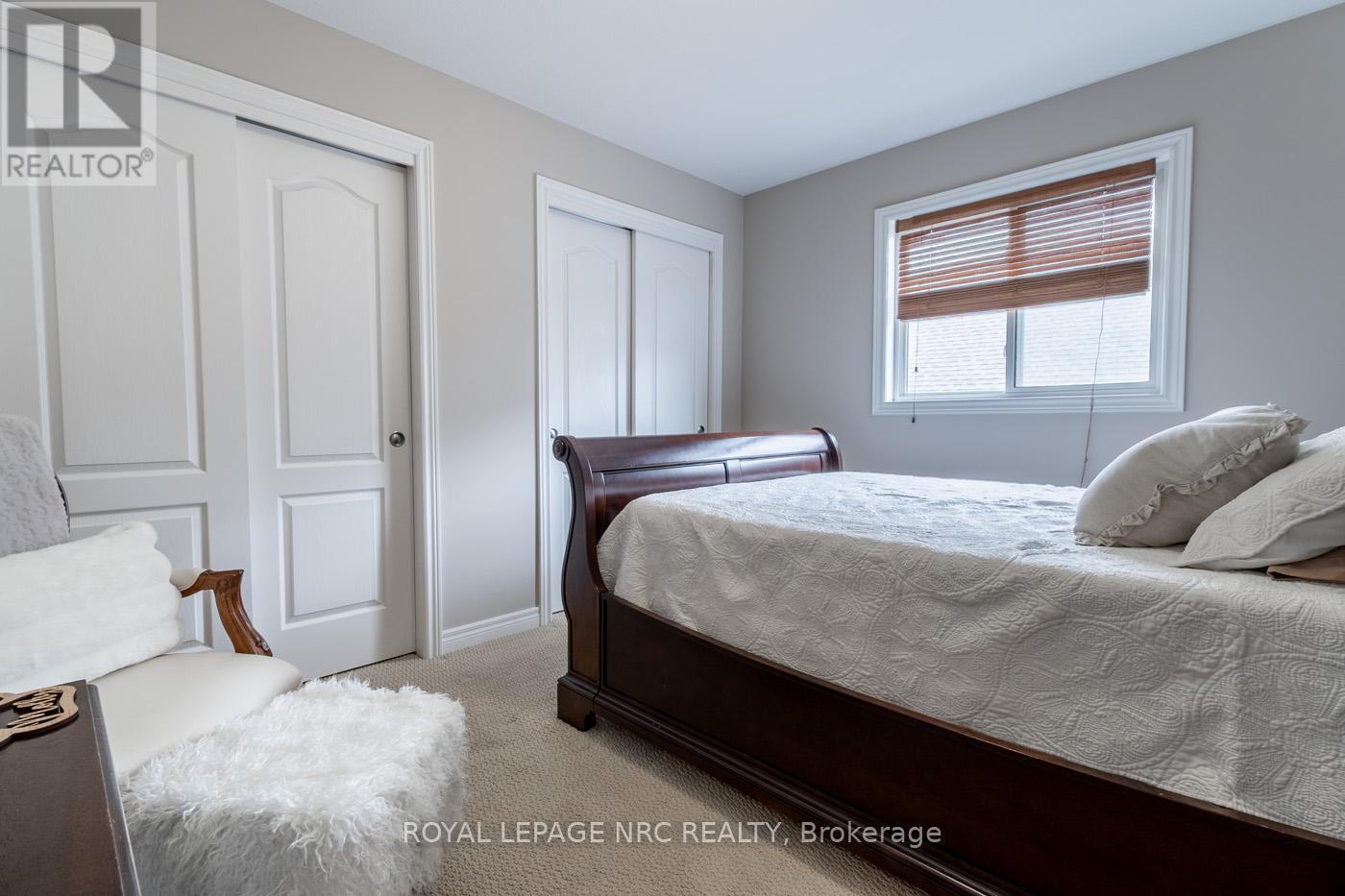 












8665 WESTPORT DRIVE

,
Niagara Falls (Forestview),




Ontario
L2H0A3

