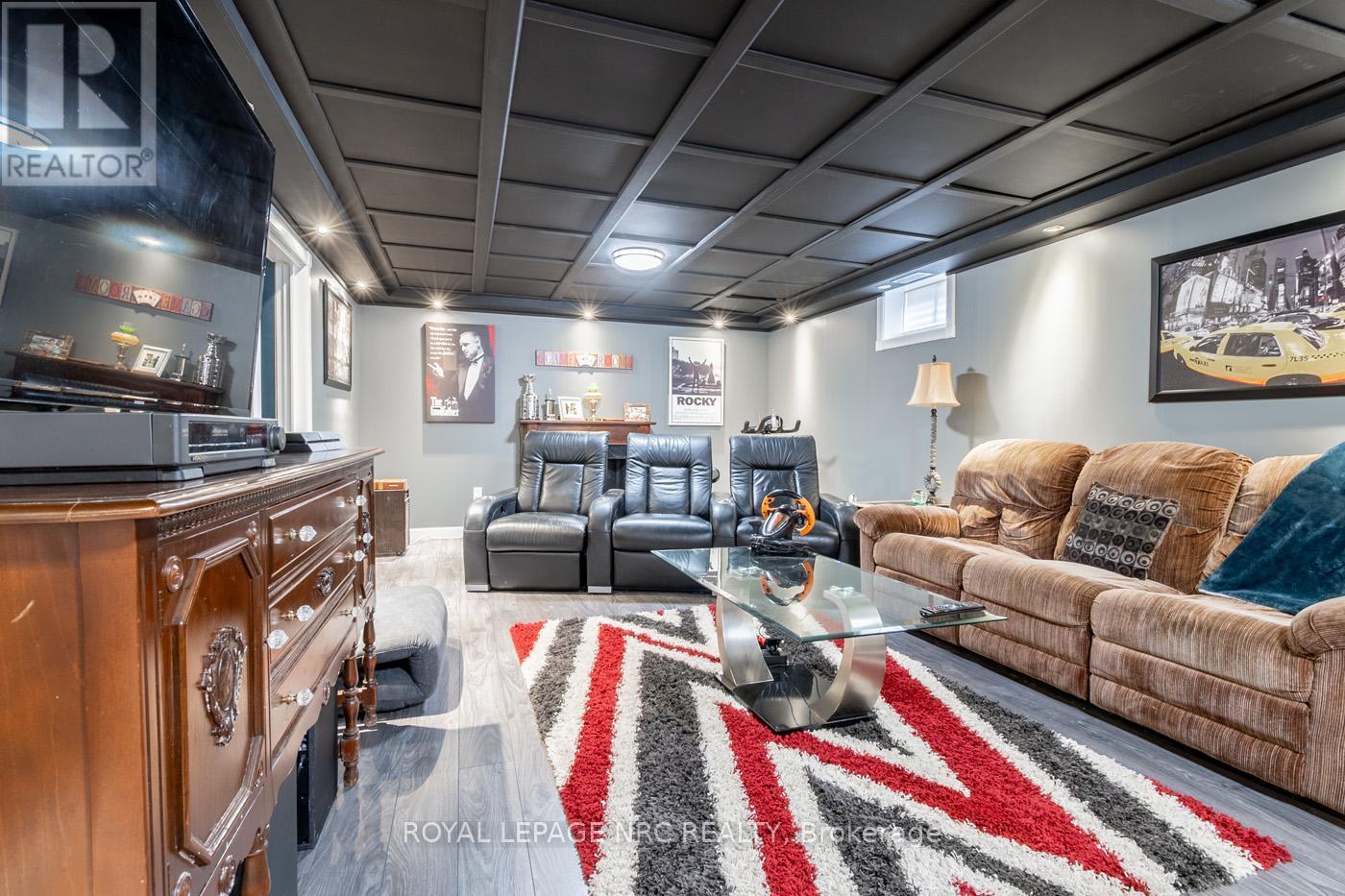 












8665 WESTPORT DRIVE

,
Niagara Falls (Forestview),




Ontario
L2H0A3

